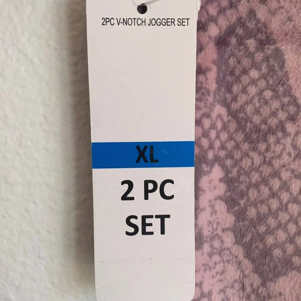 Felina NWT  Soft Pajama Lounge Set in Pink Gray Python Snake Print - Image 10