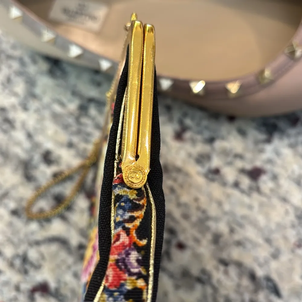 Vintage Walborg 1950s petit point black tapestry floral kiss clasp purse - Image 9