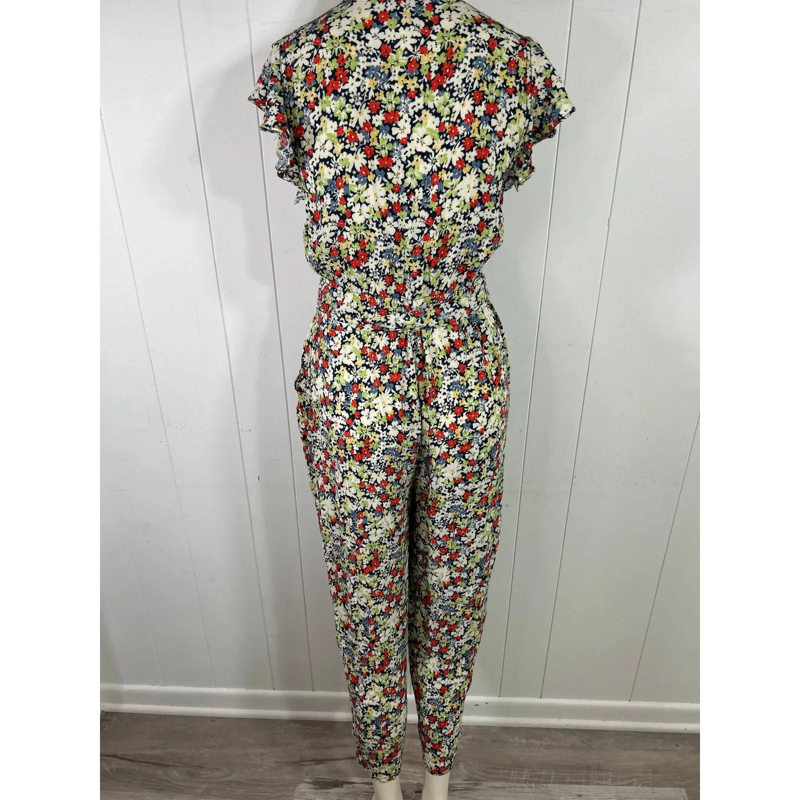 Free People X Revolve Ruffle Your Feather Floral V-Neck Jumpsuit. Size S - Image 7