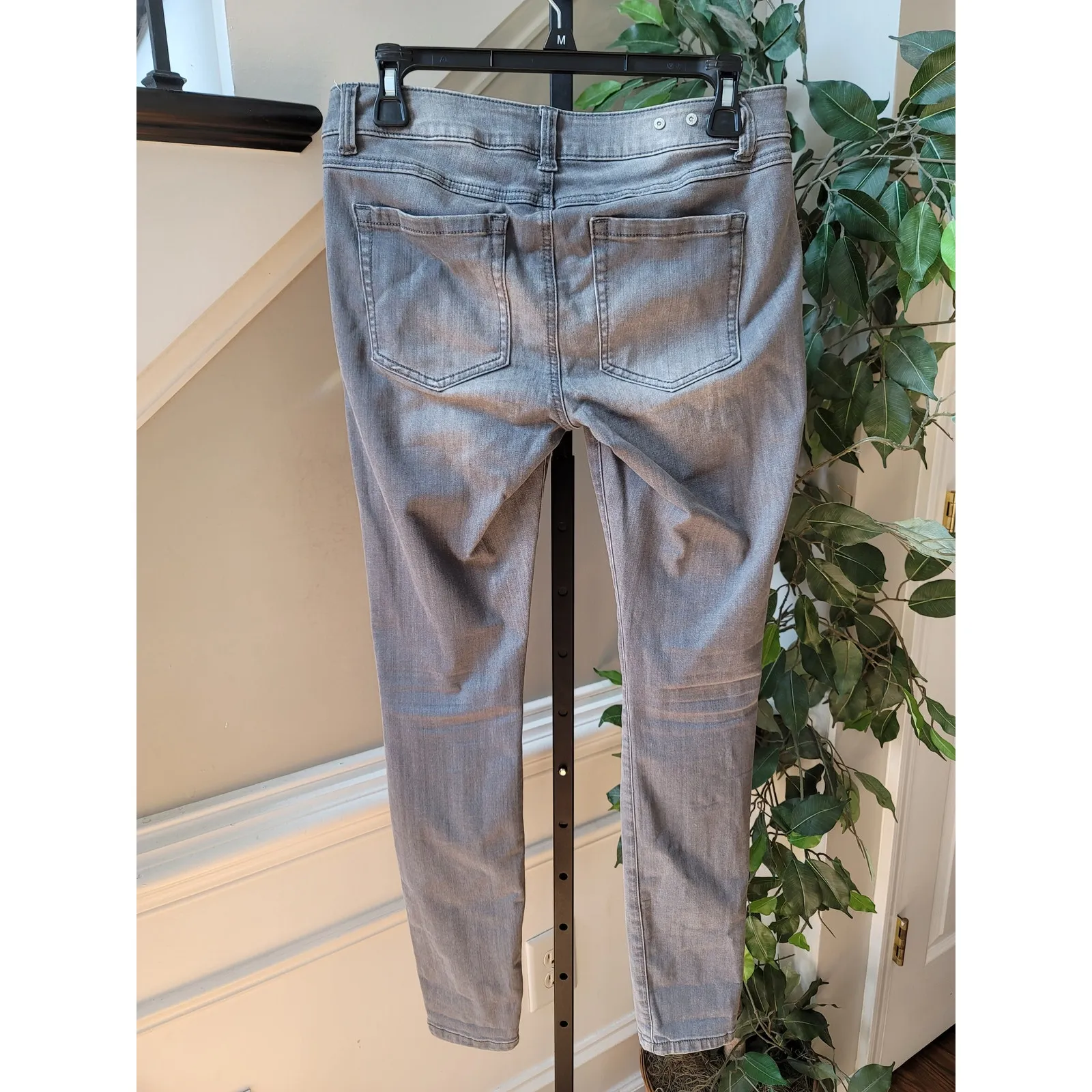 Cabi Skinny Jeans Women's Size 4 Gray Cotton Blend Zipper Stretch Lightweight - Image 8