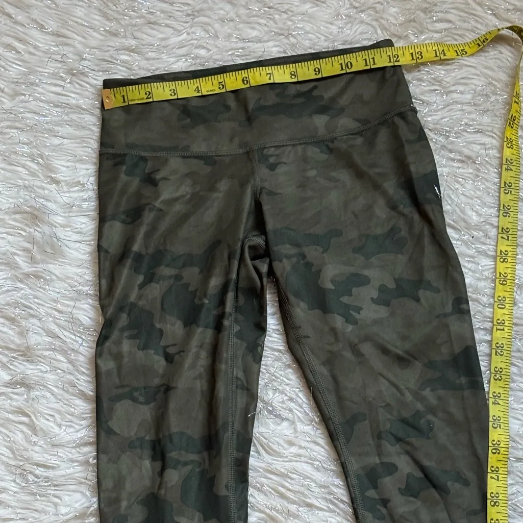 Lululemon Athletica Leggings Women’s Wunder Under Savasana Camo  Crop Size 4 - Image 11