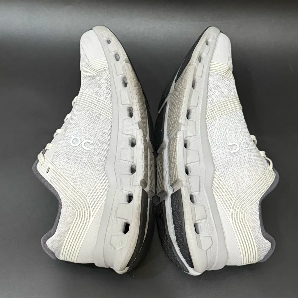 ON Cloud Cloudgo Running Shoe in White/Glacier Women’s Size 6 White - Image 6