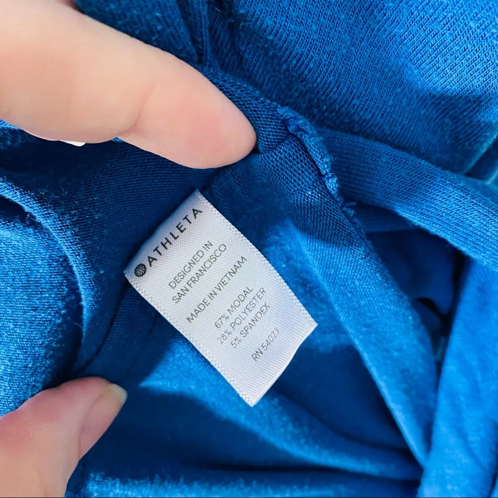 Athleta Cloudlight Relaxed Long Sleeve Top Size Medium Color Peacock - Image 6