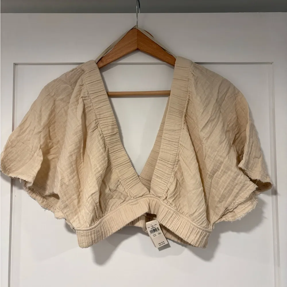 NWT Aerie Pool-To-Party Flutter Sleeve T-Shirt - Image 2