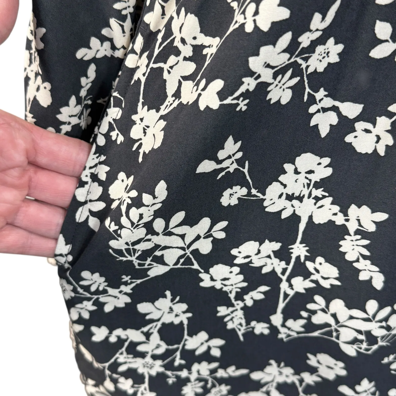 Old Navy Small A-Line Dress Floral V-Neck Long Balloon Sleeve Lightweight Pocket - Image 4