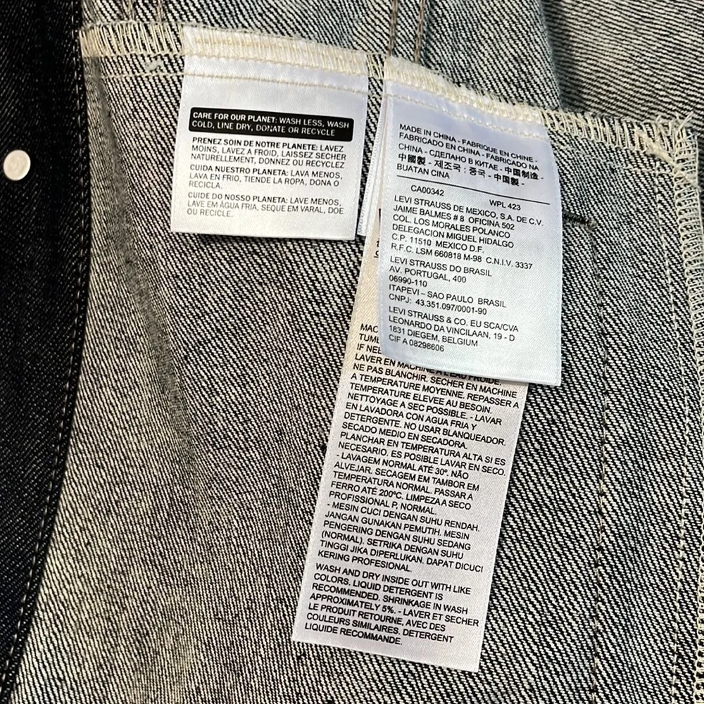 Levi’s Trucker Jacket Size Small - Image 13