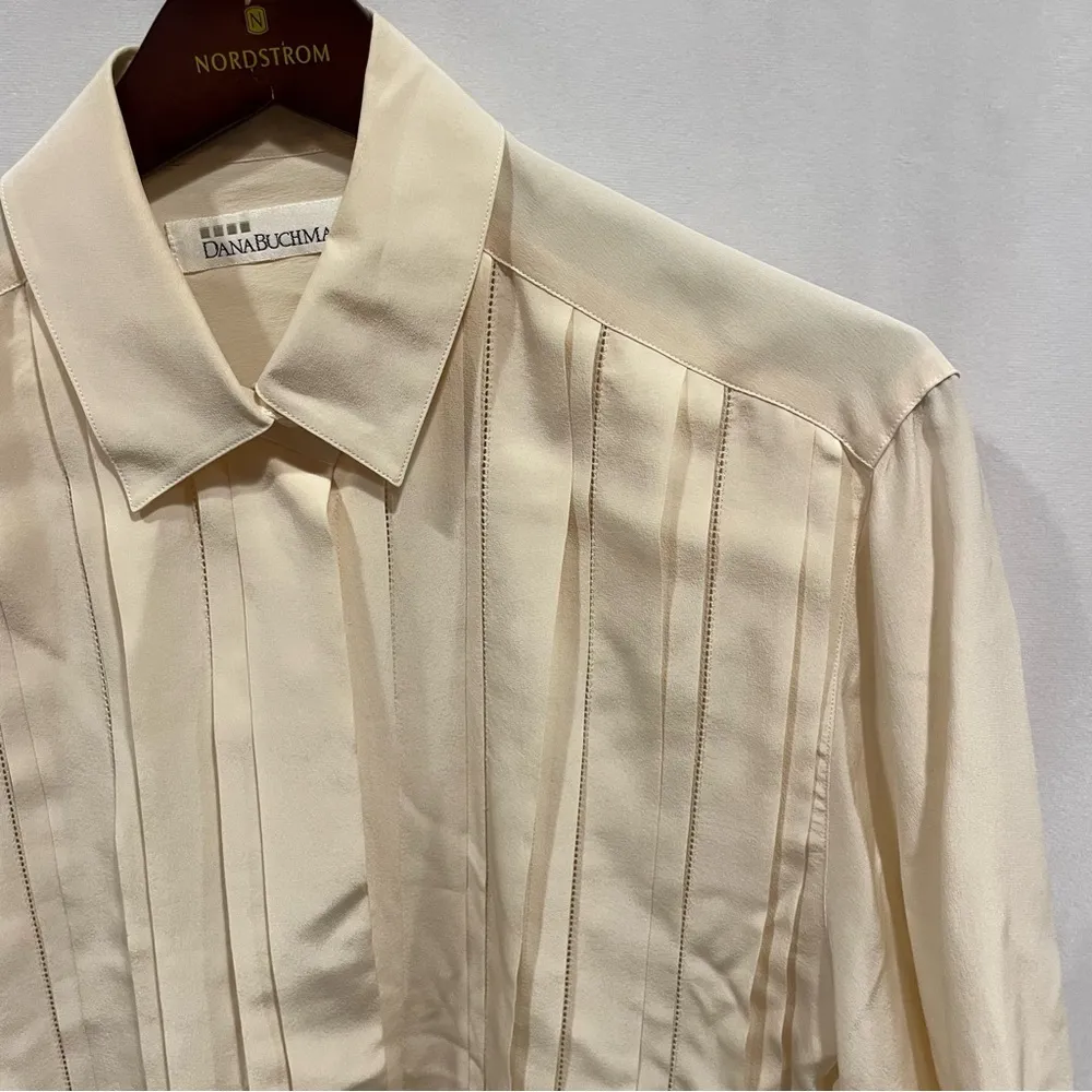 Vintage 80’s-90’s creamy silk tuxedo pleated luxury blouse Dana Buchman boho - Image 9