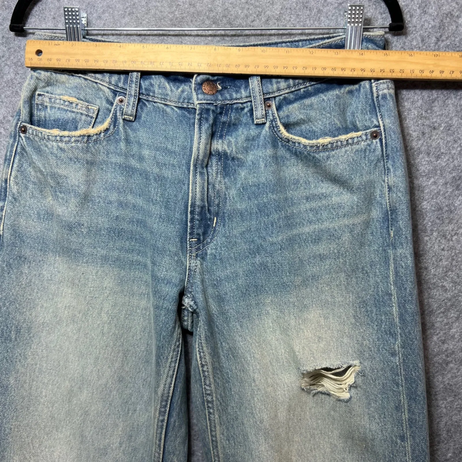 Arizona Jean Co Low Rise Dad Jeans Distressed Ripped‎ Denim Light Wash Size 4 - Image 2