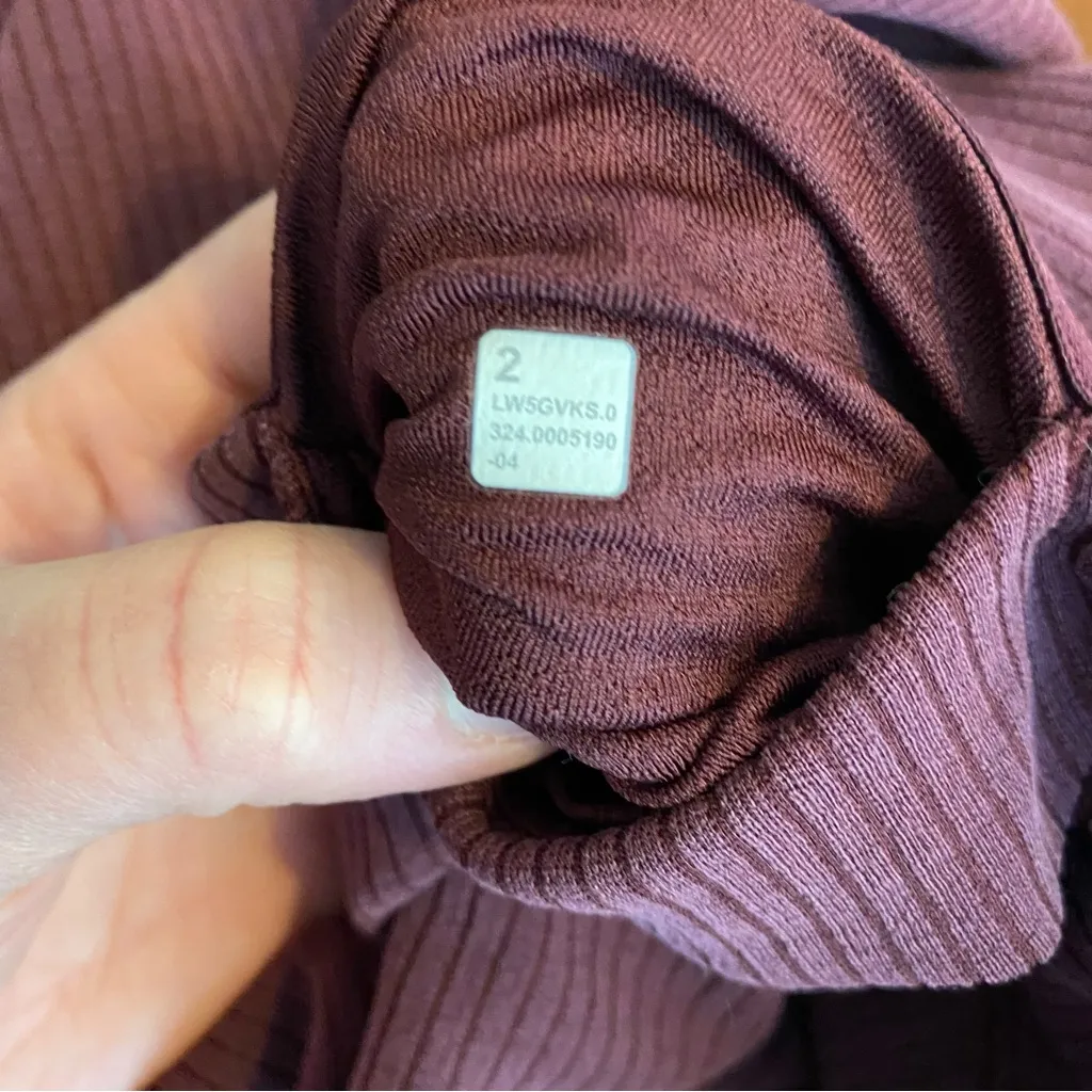 Lululemon Ribbed Softstreme Flared Pant Regular‎ Garnet red size 2 - Image 5