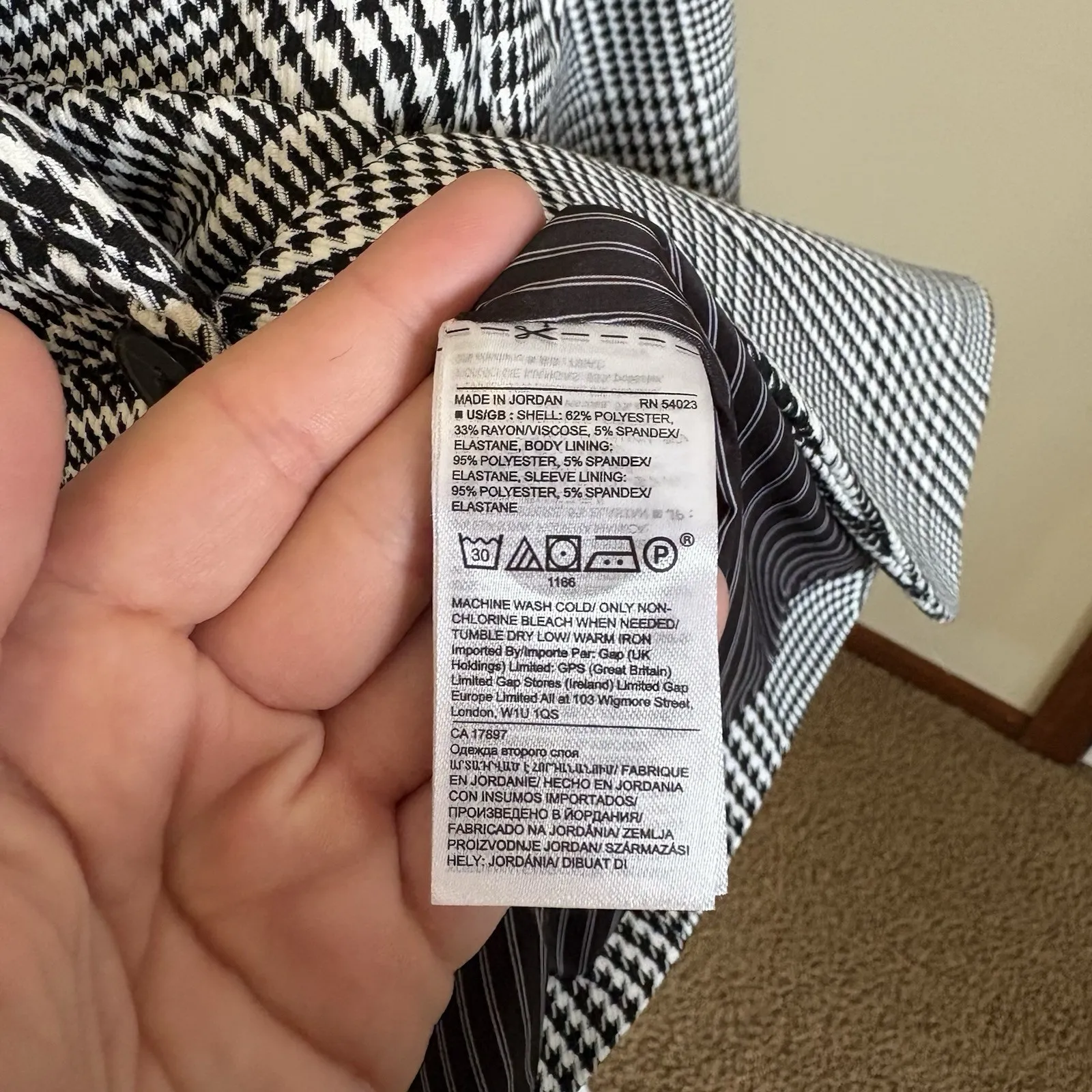 Banana Republic Long & Lean Blazer‎ Blk/White Houndstooth 12 Business Casual - Image 6