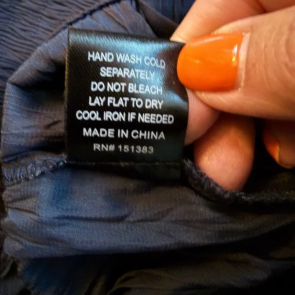 Current Air Los Angeles Navy Blue Textured Crinkled Pants Women’s Size M - Image 5