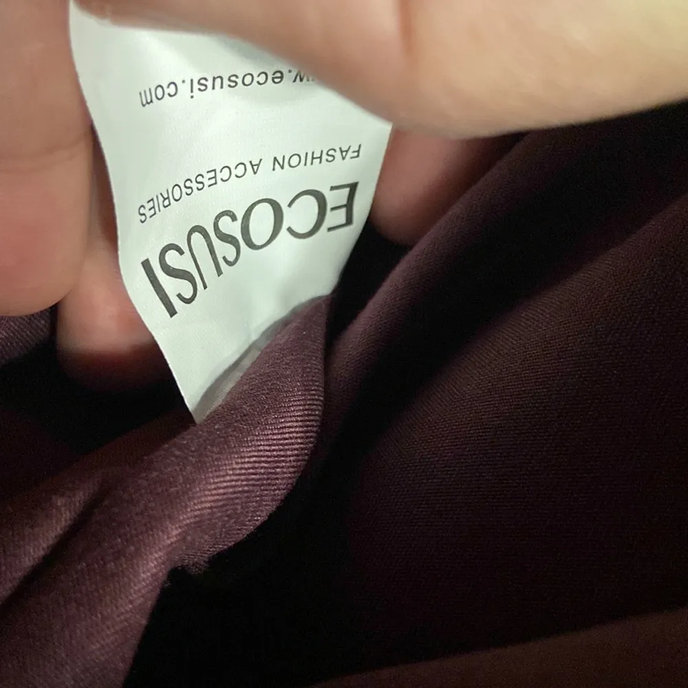 ECOSUSI BACKPACK BNWOT FUX LEATHER COMP SPACE LOTS OF ZIPPERS SEE ALL PHOTOS - Image 15