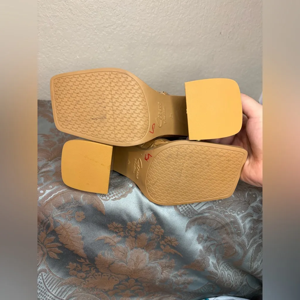 Circus by Sam Edelman Layla Bootie in Caramel Alligator Patent Leather Size 8.5 - Image 12