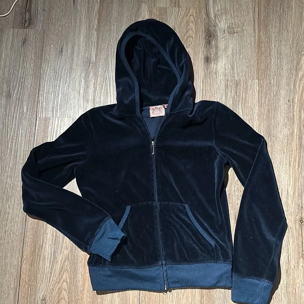 Juicy Couture navy velour track jacket size medium big logo spell out on back - Image 2
