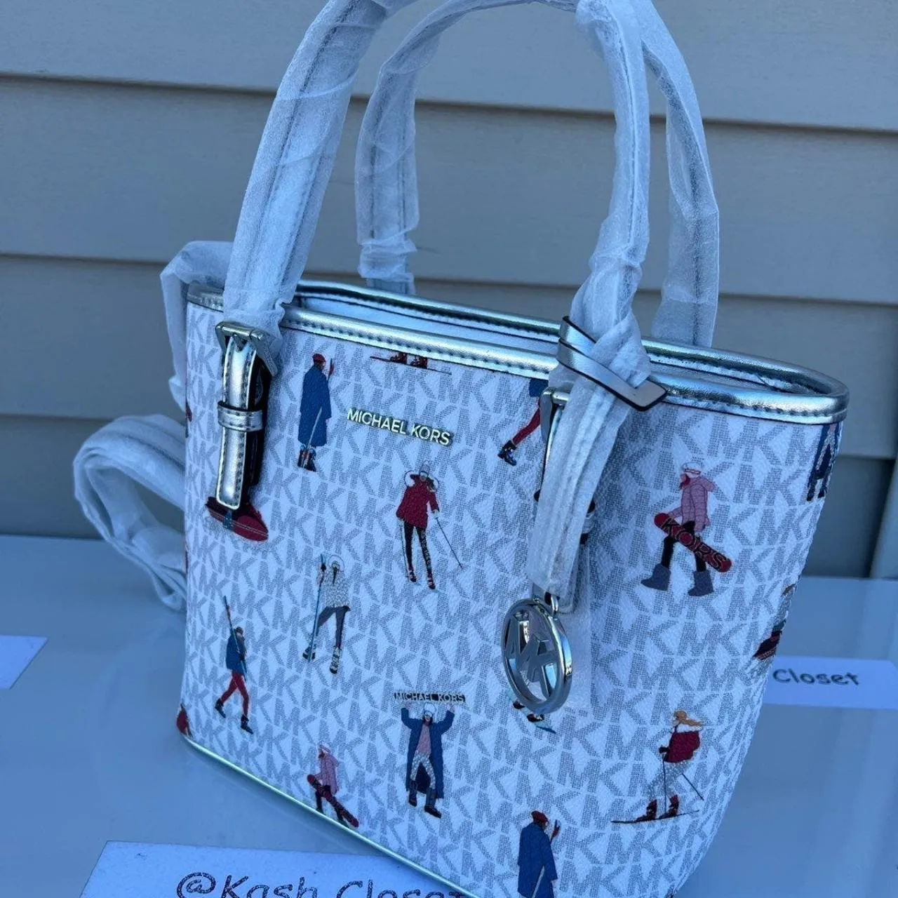 Michael Kors Bright White Carryall Tote XS - Image 3