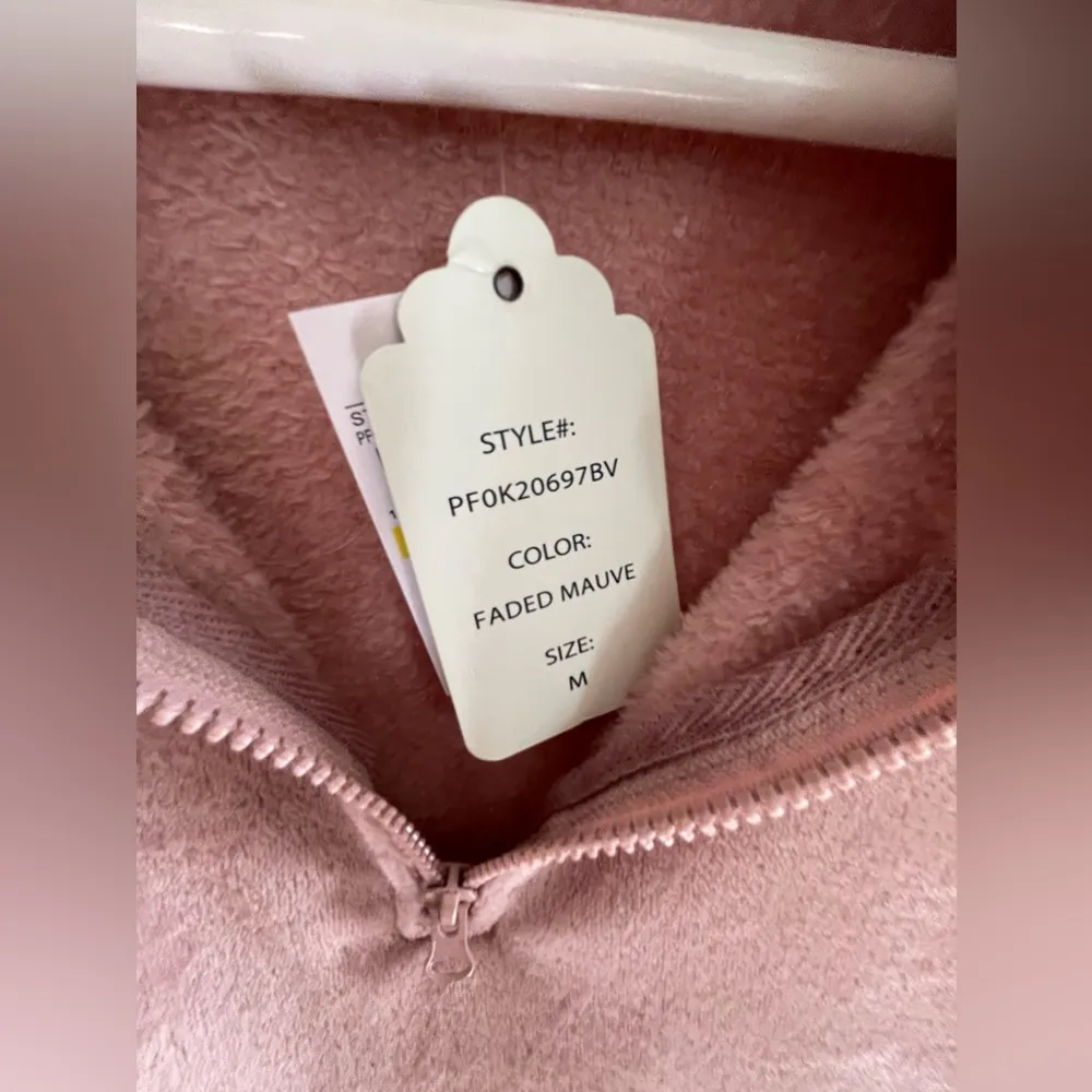 BNWT Pink Rose 3/4 zip shirt size medium - Image 3