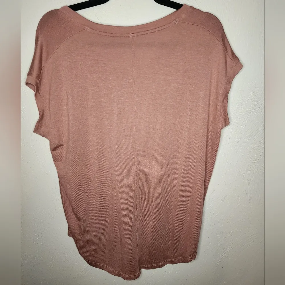Athleta scoop neck short sleeve top - Image 4