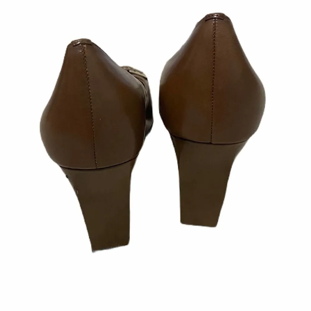 Tahari Bennett Bennett Peep Toe Block Heel Gold Metal Detail Leather Pumps Tan 9 - Image 6