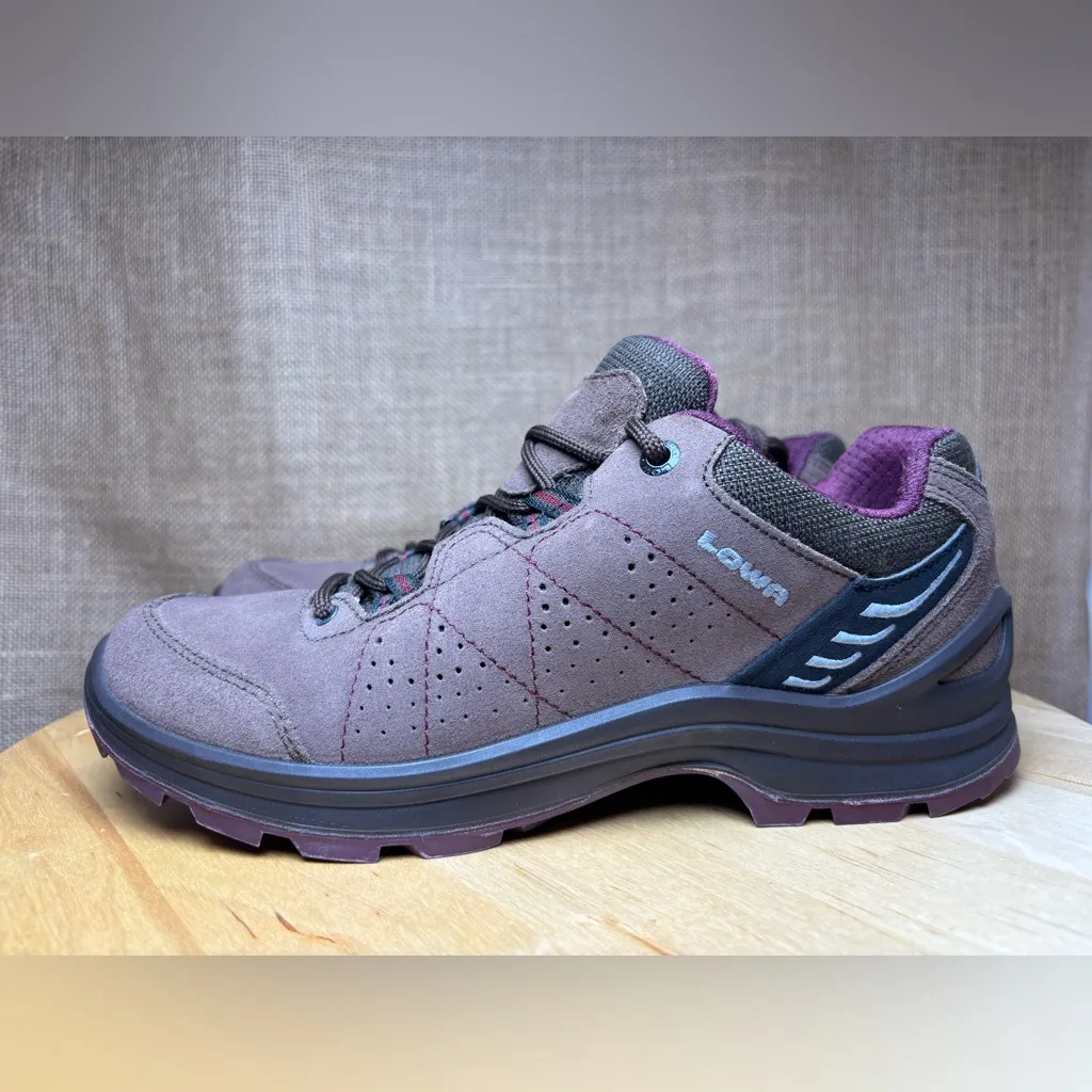🤎💜Lowa Women's Tiago LO WS Hiking Purple inside and Brown size 7.5 🥾 - Image 2