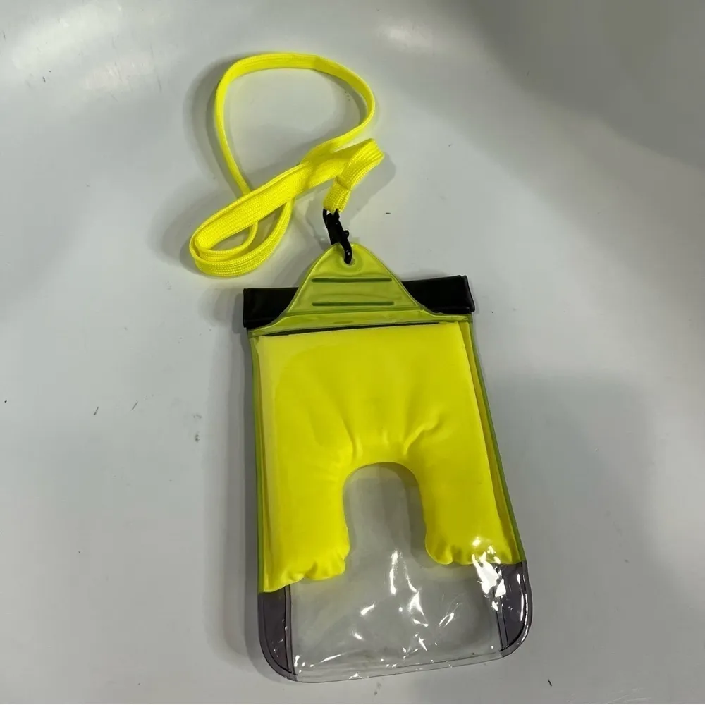 Travelon waterproof floating‎ pouch - Image 3