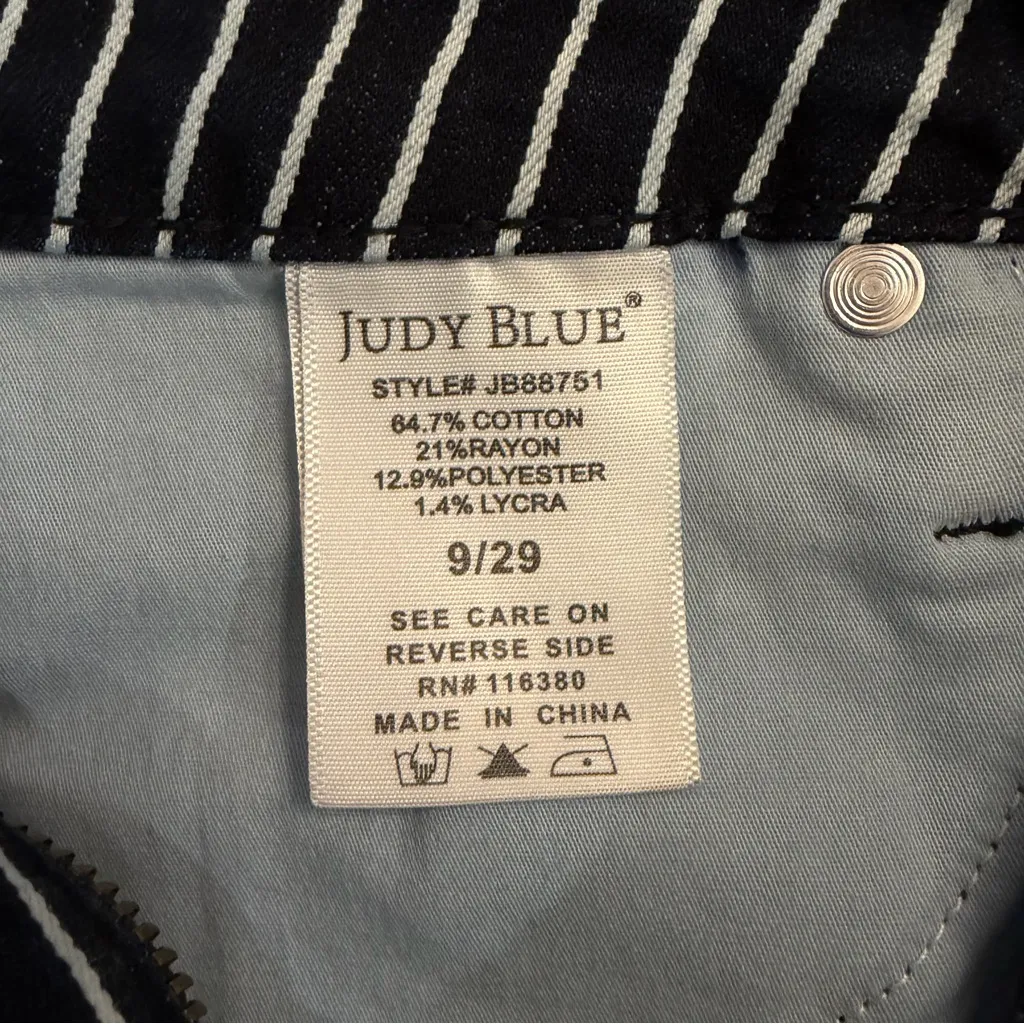 EUC Judy Blue Straight Fit High Rise Striped Jeans Size 9/29 - Image 11