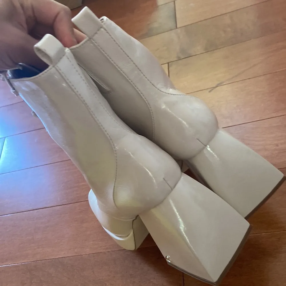 Circus by Sam Edelman platform boots. 7.5 - Image 4