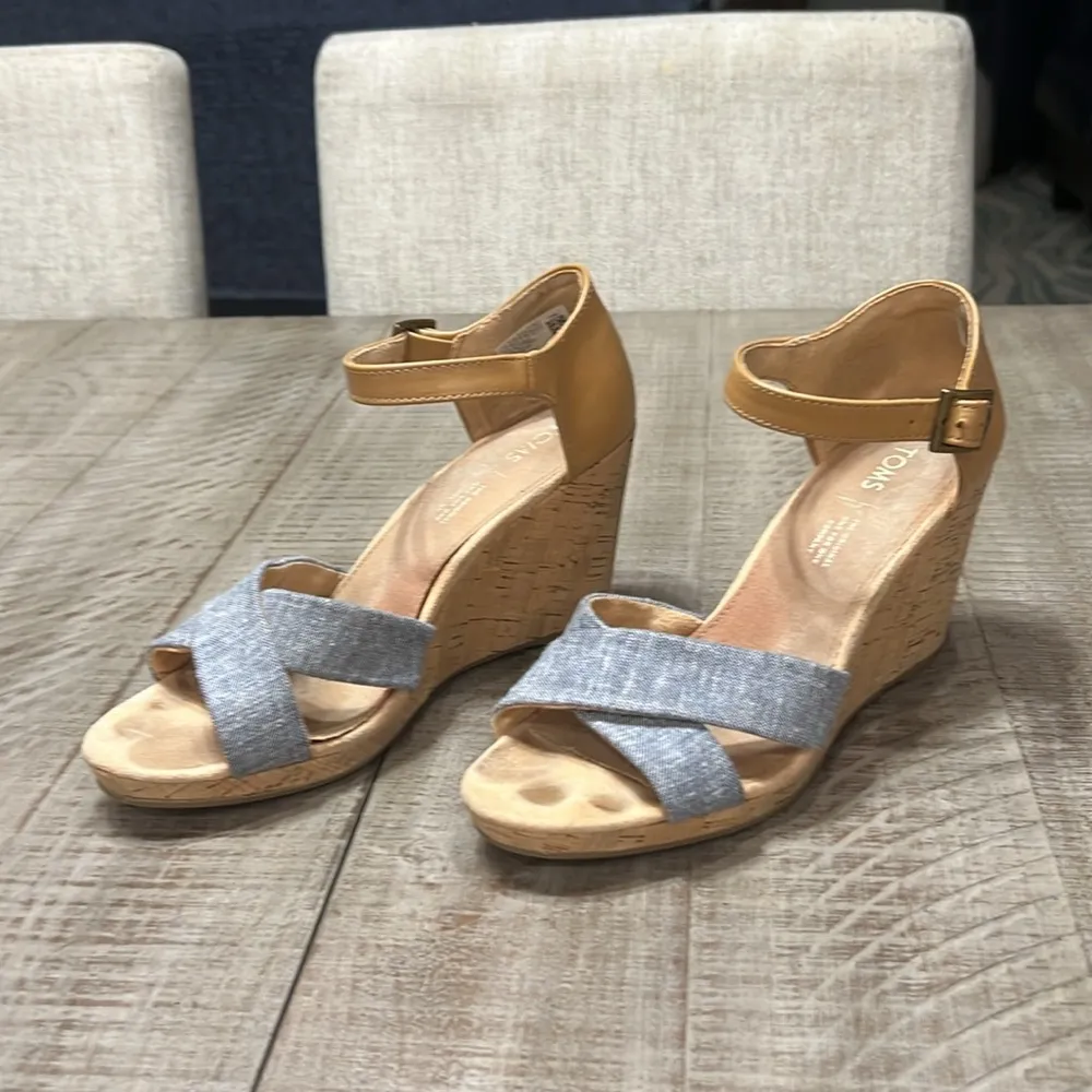 Toms Sienna Espadrilles Wedge Sandals - Image 3