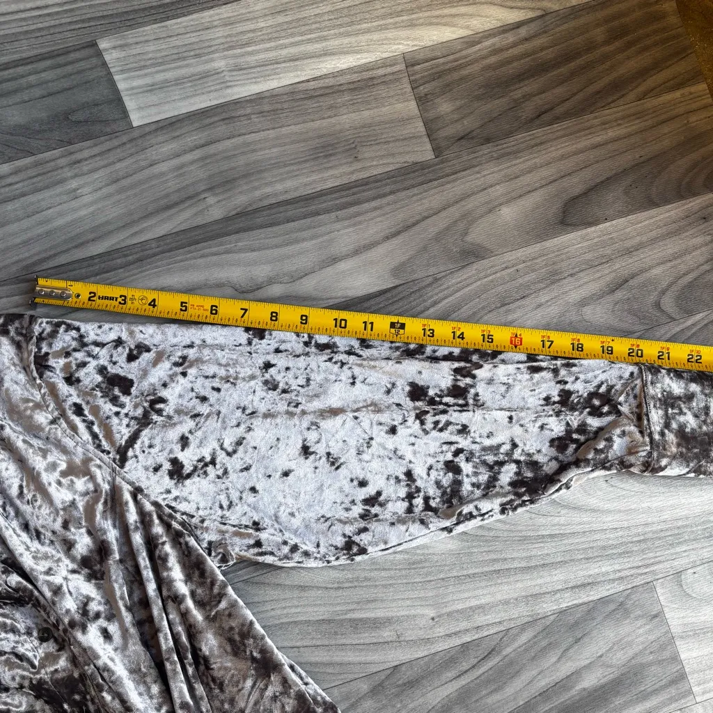 Jessica Simpson Metallic Velvet Blouse - Image 6