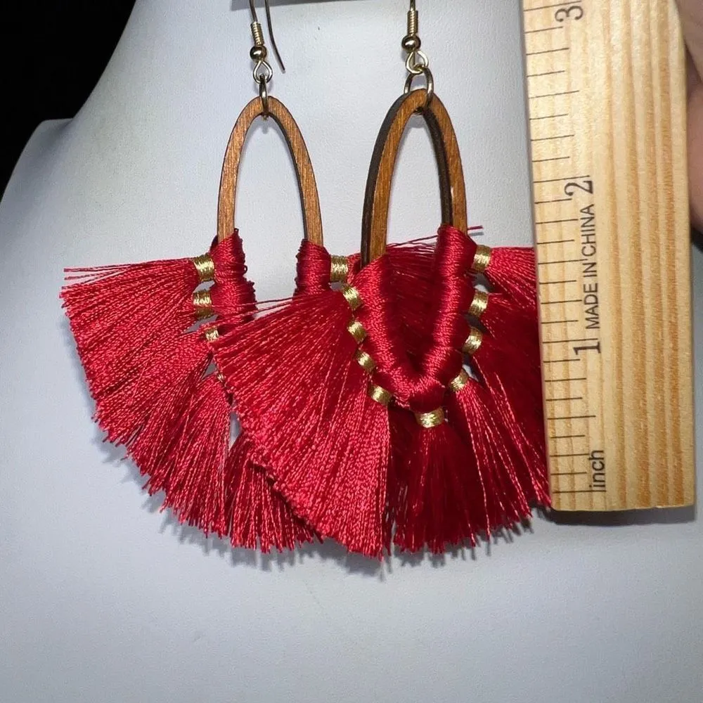Boho‎ Ethnic Fringe and Wood Chandelier Earrings Red - Image 6