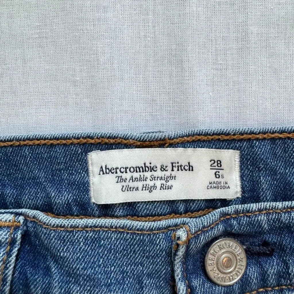 ⟡ ABERCROMBIE & FITCH the ankle straight jeans – ultra high rise (28 | 6S) ⟡ - Image 2