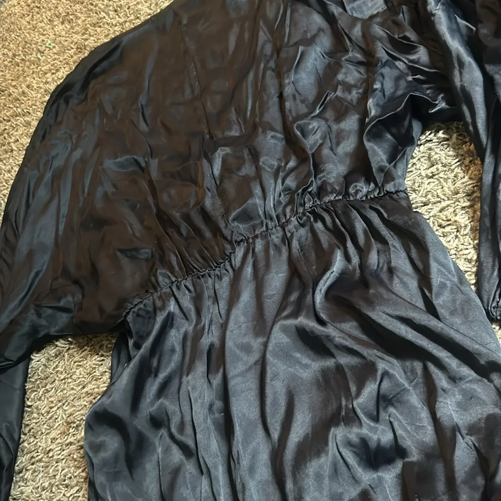 NEW‎ Zara Black Satin LS Gold Accent Wrap Mini Dress Size Small - Image 8