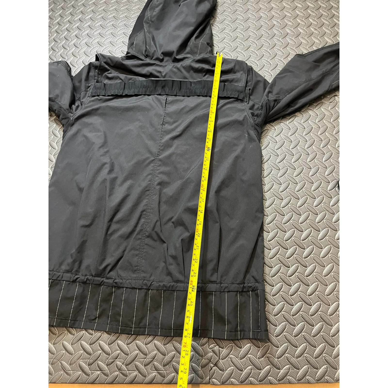 Lululemon Women's Run Bandit Jacket Reflective Black‎ Full Zip Light Size 10 - Image 9