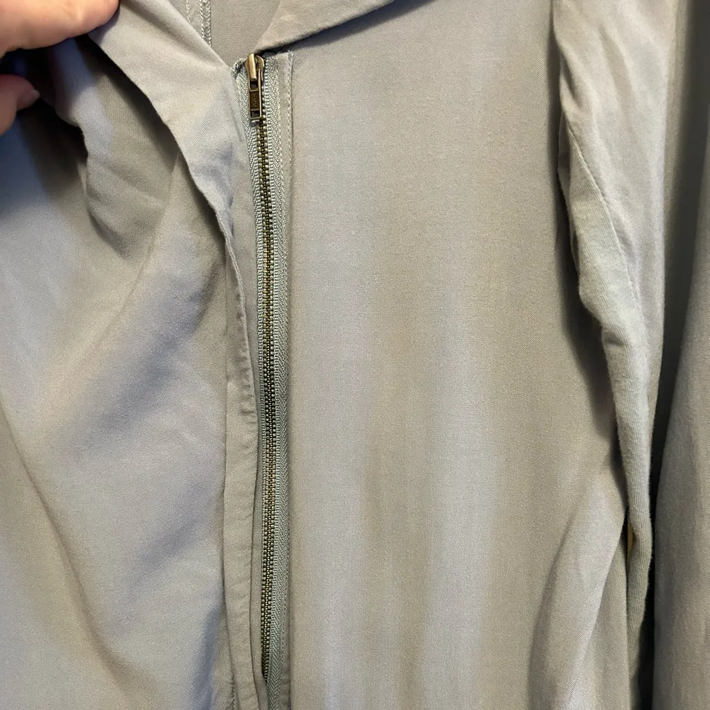 Soft Surroundings Blue Lightweight Zip Jacket‎ Size Medium - Image 8