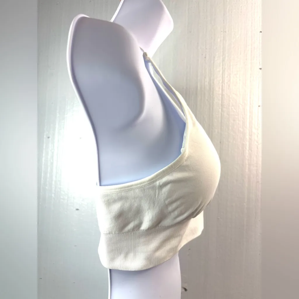 Beautiful L Athletic is White Nylon Spandex Bra - Image 5