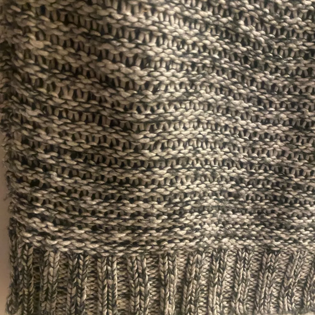 Staring At Stars Womens Crocheted  Knit Sweater Gray & White L Large Bust 40” - Image 3