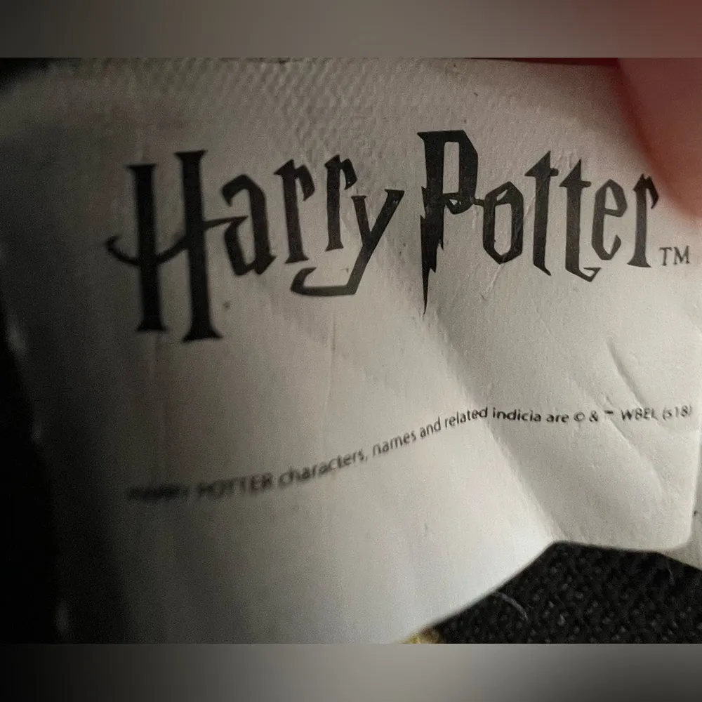 Loungefly | Harry Potter Hufflepuff crossbody handbag. - Image 10