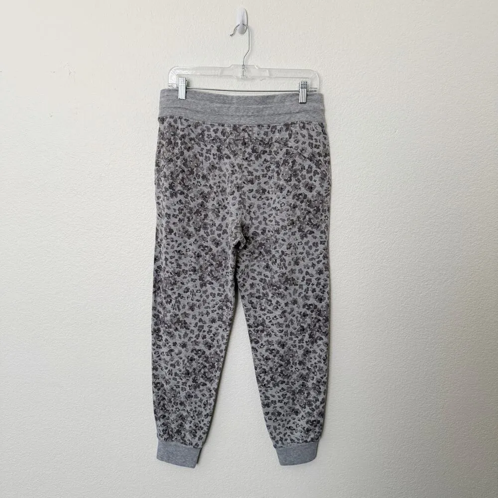 [Athleta] Heather Gray Balance Abstract Leopard Print Jogger Pants Size Medium M - Image 4