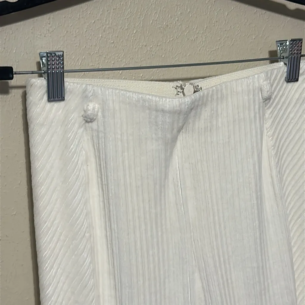 Maniere De‎ Voir Ribbed Velour Flare Pants Size 8 - Image 3