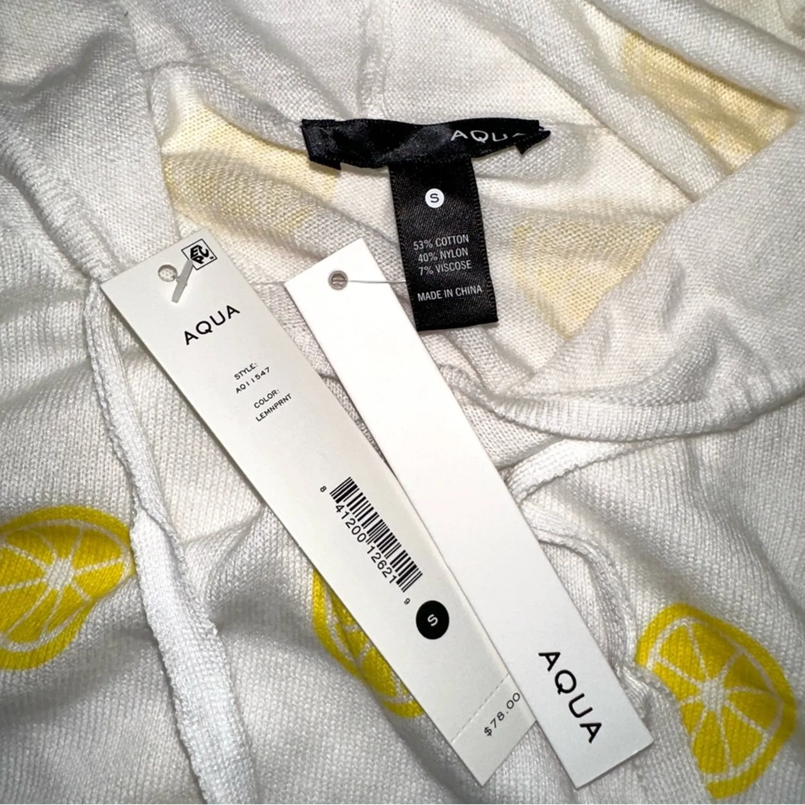 NWT Aqua White Lemon Print Lightweight Hoodie - Image 4