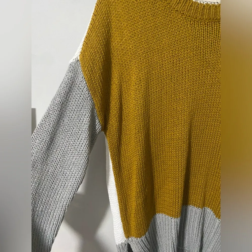 Harper Heritage Colorblock Sweater - Image 4