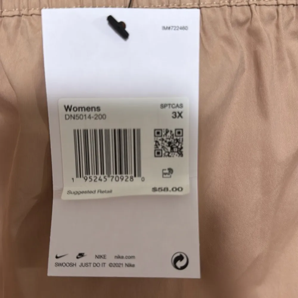 NIKE NWT khaki standard fit skirt plus size 3X pockets - Image 3