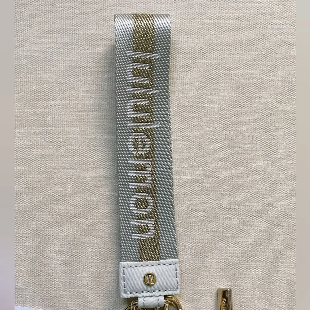 Dual Pouch Wristlet Pink/Gold/Vapor - Image 8