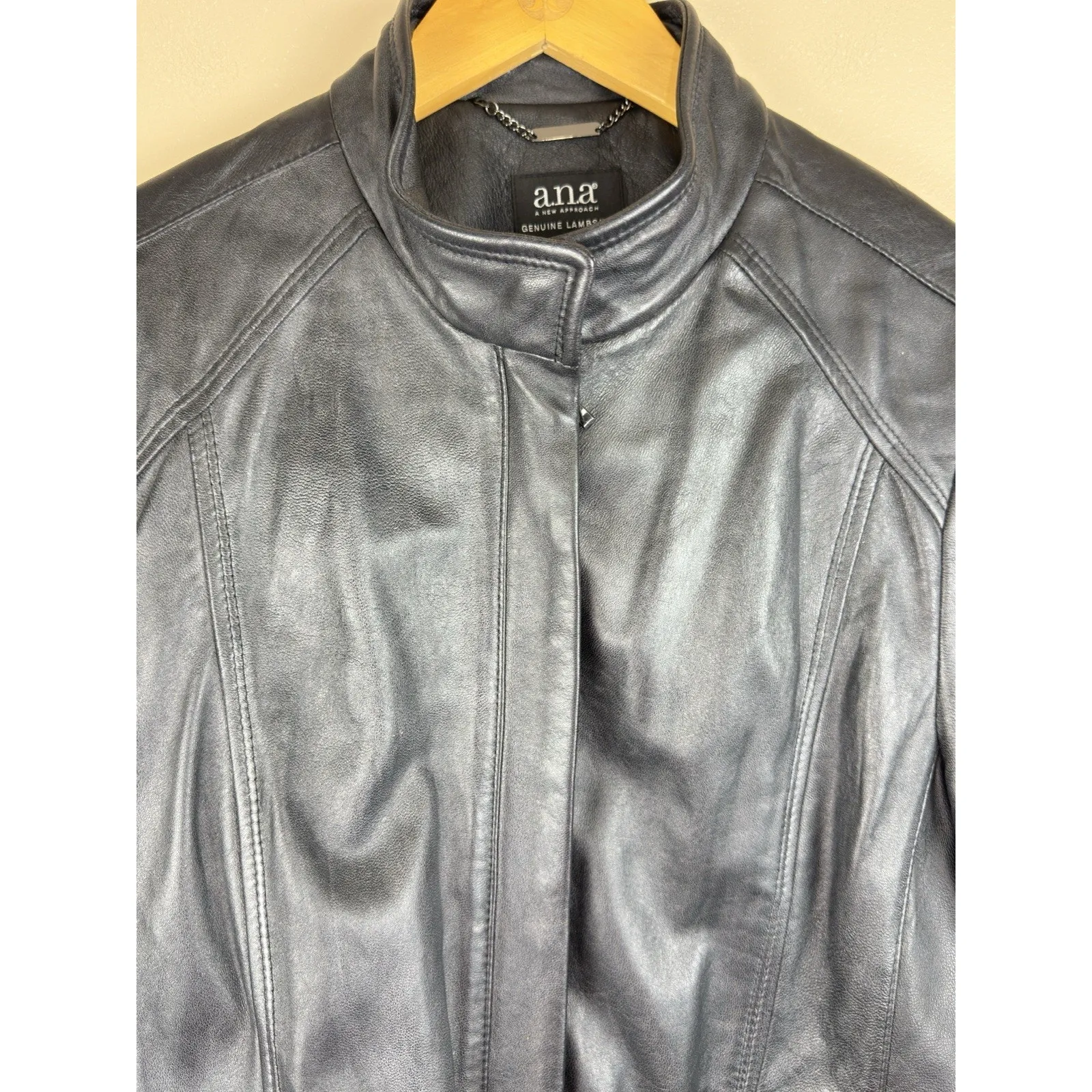 Vintage A.N.A Women’s XL Black Genuine Lambskin Leather Motorcycle Biker Jacket - Image 4