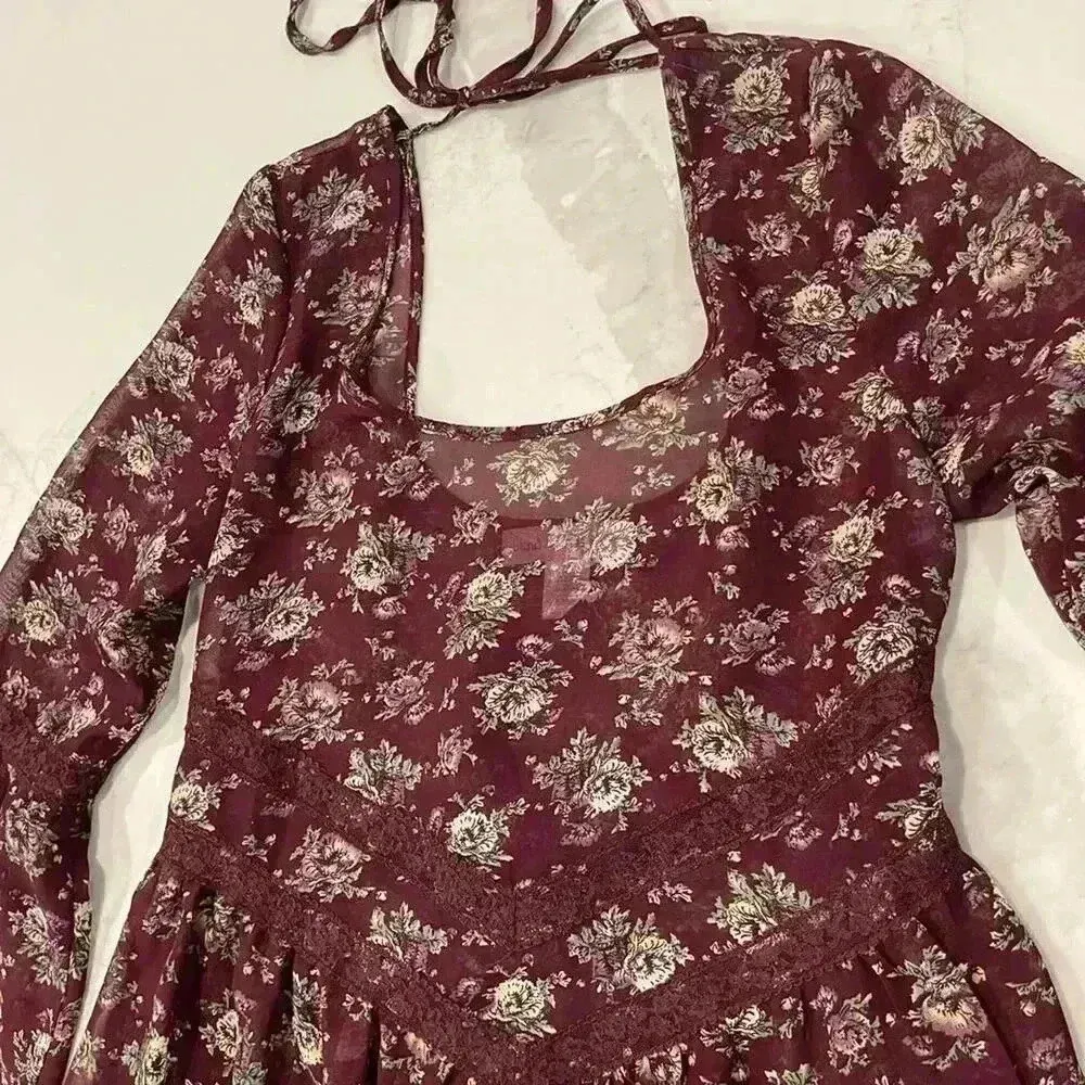 Anthropologie Band of Gypsies Sheer Floral Bell Sleeve Maroon Dress Women's XS - Image 4