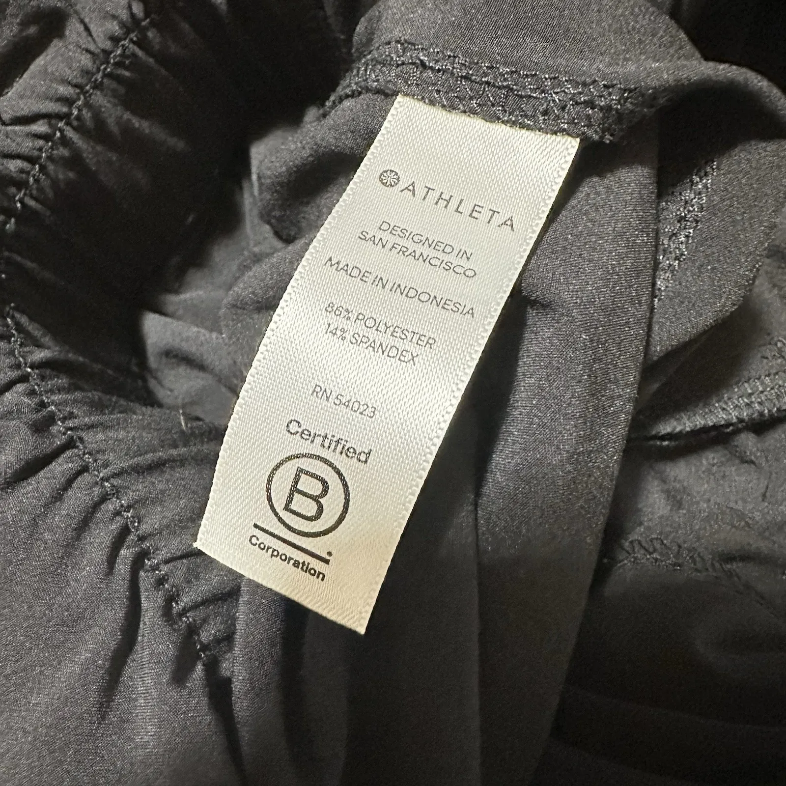 Athleta Women's Skyline Black Pant High-Rise Belted Size 8 Stretchy Business - Image 9