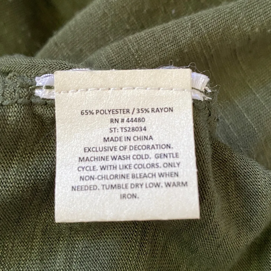 FOURTEENTH PLACE embroidered olive green flutter short tie sleeve tunic size 2XL - Image 7