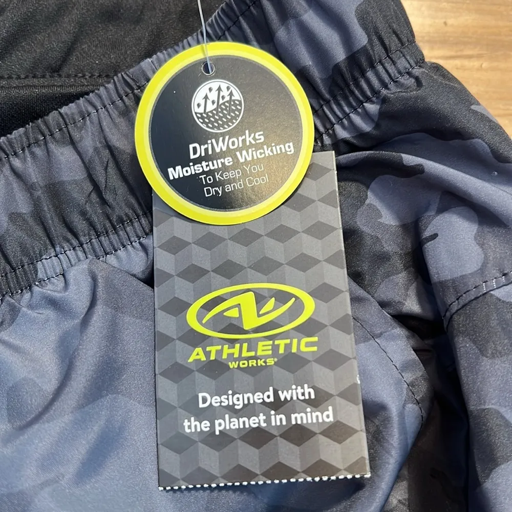 🆕 Athletic Works Black Camo Shorts w/briefs and pockets XXL - NWT - Image 5