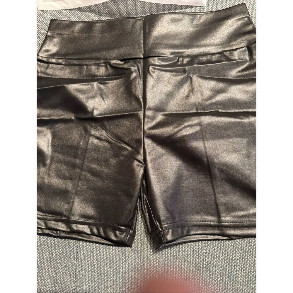 ZASUWA FEMALE GLOSSY PU FAUX LEATHER PEACH BUTT SPANDEX GYM BOOTY SHORTS Black - Image 3