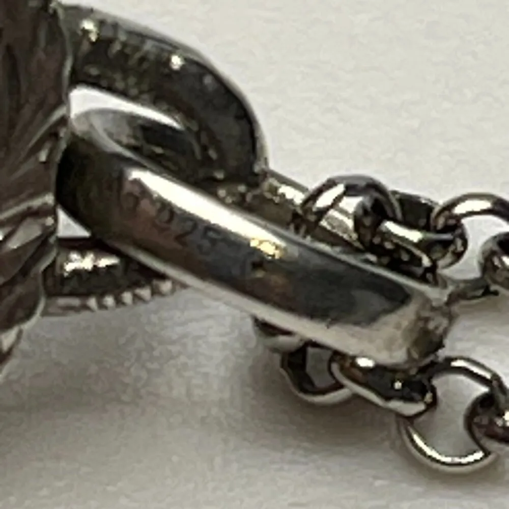 Gucci Textured Interlocking GG Pendant Necklace-Sterling Silver - Preowned - Image 7