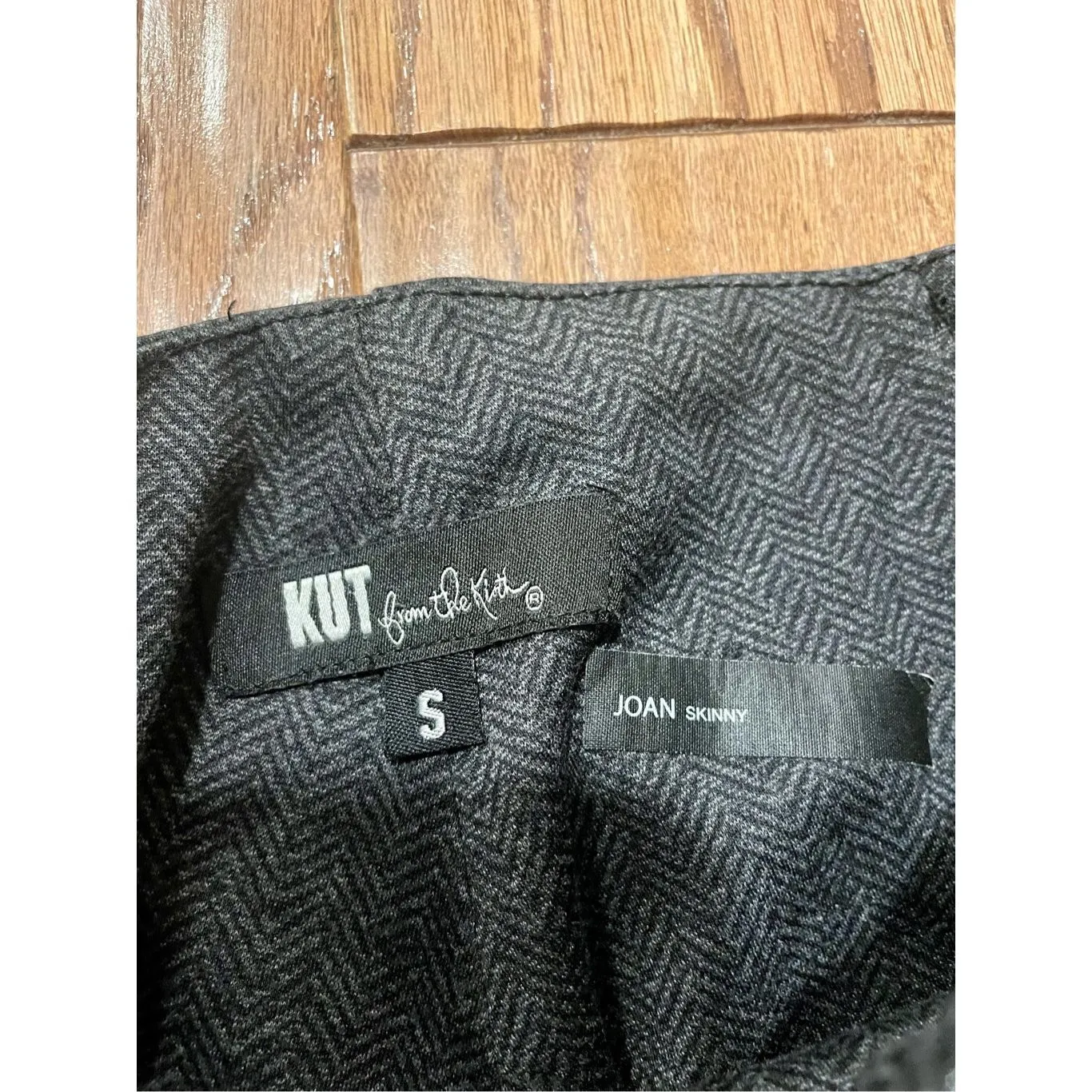 Kut from the Kloth Joan skinny herringbone legging pant - Image 7